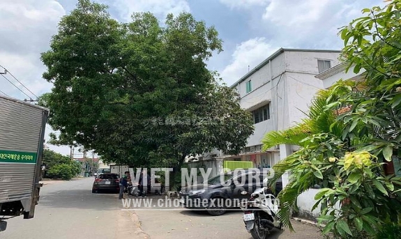 Cho thuê nhà xưởng 2700m2 trong KCN Lê Minh Xuân, Bình Chánh 2