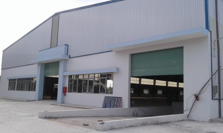 Cho thuê nhà xưởng 4000m2 mới xây tại huyện Đức Hòa Long An.