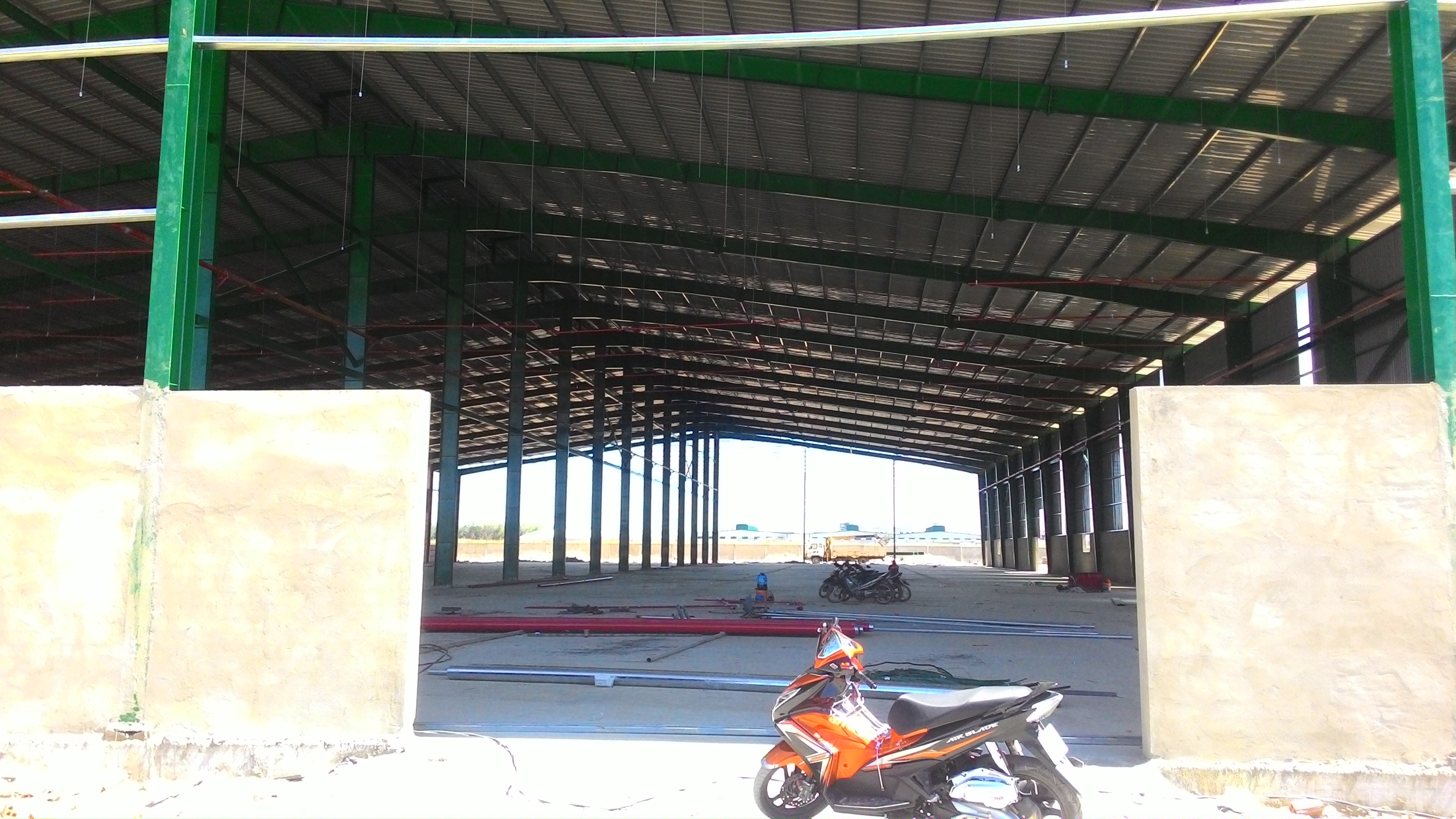 Kho xưởng cho thuê 6900m2 mới xây dựng trong KCN Nam Tân Uyên, Bình Dương