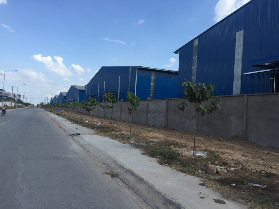 Cho thuê gấp 5 nhà xưởng 6000m2 trong KCN Nam Tân Uyên Bình Dương