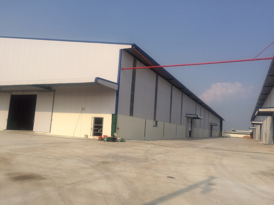 Cho thuê gấp 02 nhà xưởng 6900m2 và 14,000m2 mới xây giá 1,8usd/m2 trong KCN Nam Tân Uyên Bình Dương