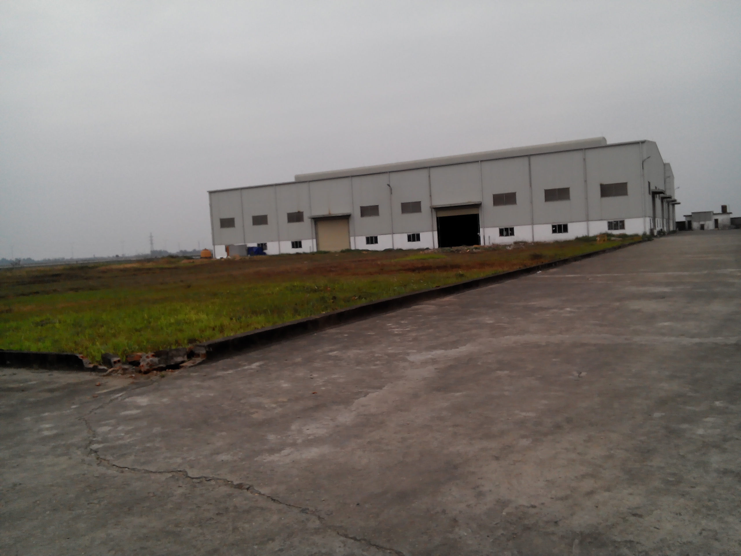 Cho thuê xưởng 2200m2 khuôn viên 1,4 ha ở cụm CN Hợp Thịnh,huyện Tam Dương, Vĩnh Phúc