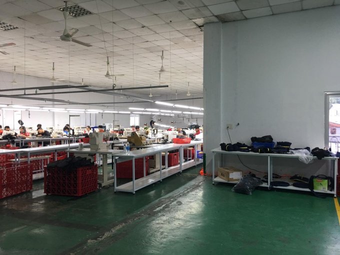 Sang xưởng may balo tú xách 700m2 có sẵn công nhân vs máy móc ở Thuận An, BD